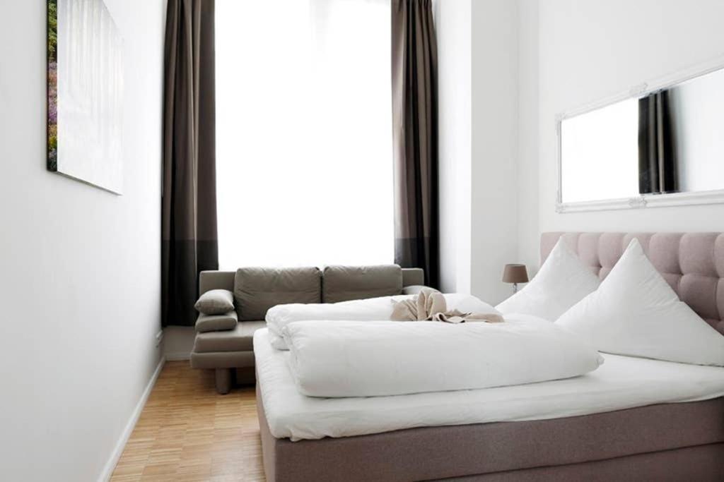 Sc 06 By Rockchair Apartments L Superhost Status L 4 Bedrooms Boxspringbeds 2 Bathrooms Balcony Elevator - Cozy Family & Business Flair Welcomes You! Berlino Esterno foto