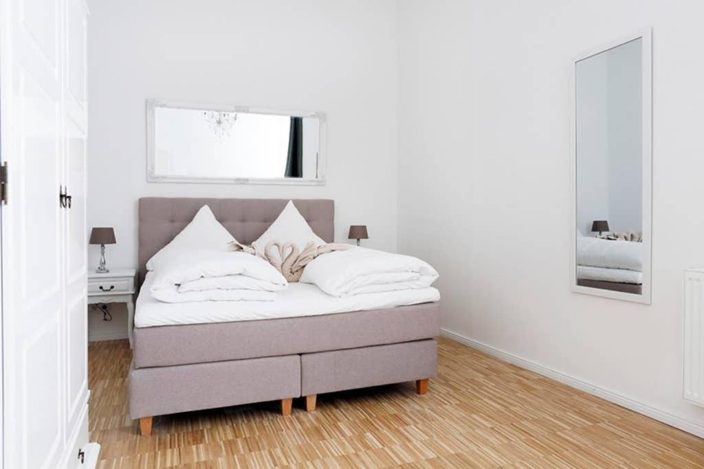 Sc 06 By Rockchair Apartments L Superhost Status L 4 Bedrooms Boxspringbeds 2 Bathrooms Balcony Elevator - Cozy Family & Business Flair Welcomes You! Berlino Esterno foto