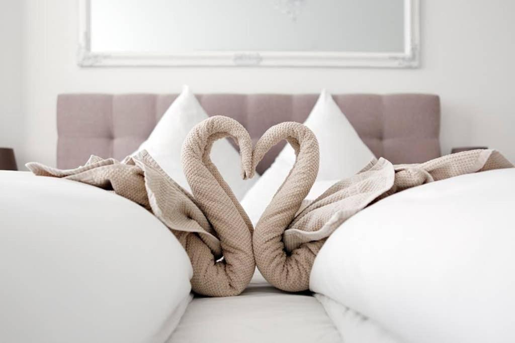Sc 06 By Rockchair Apartments L Superhost Status L 4 Bedrooms Boxspringbeds 2 Bathrooms Balcony Elevator - Cozy Family & Business Flair Welcomes You! Berlino Esterno foto