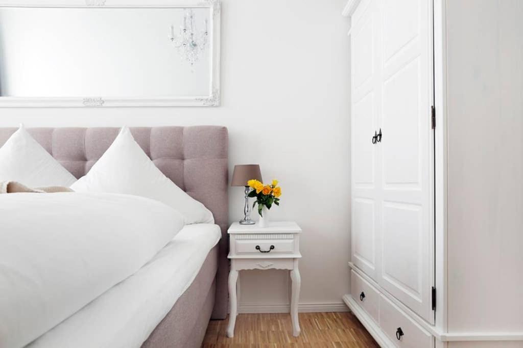 Sc 06 By Rockchair Apartments L Superhost Status L 4 Bedrooms Boxspringbeds 2 Bathrooms Balcony Elevator - Cozy Family & Business Flair Welcomes You! Berlino Esterno foto