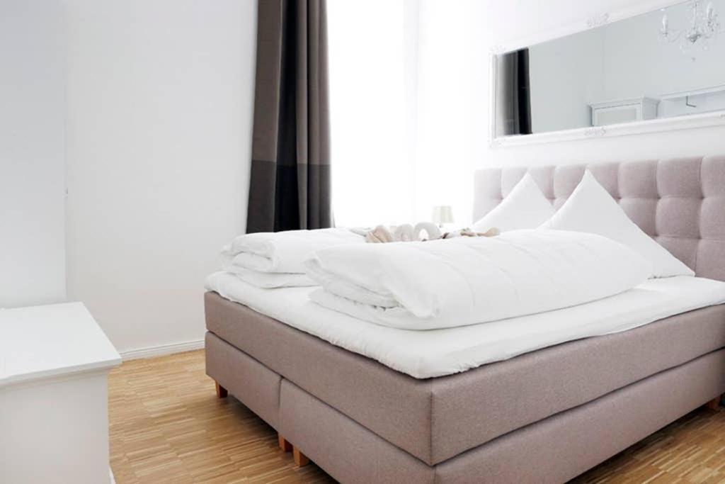 Sc 06 By Rockchair Apartments L Superhost Status L 4 Bedrooms Boxspringbeds 2 Bathrooms Balcony Elevator - Cozy Family & Business Flair Welcomes You! Berlino Esterno foto