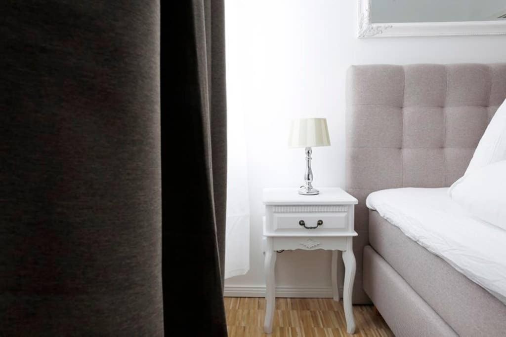 Sc 06 By Rockchair Apartments L Superhost Status L 4 Bedrooms Boxspringbeds 2 Bathrooms Balcony Elevator - Cozy Family & Business Flair Welcomes You! Berlino Esterno foto